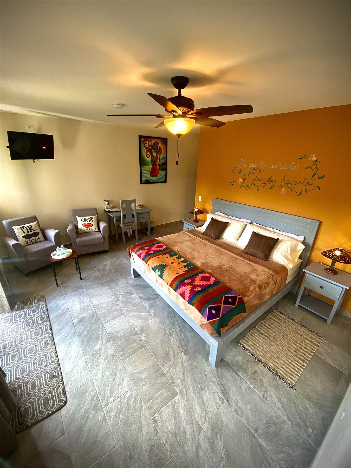 Colibri king room